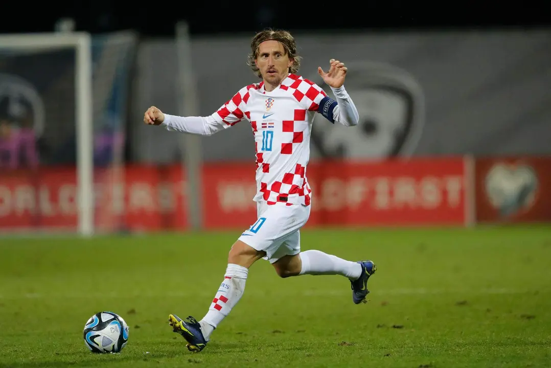 Imagen de archivo de Luka Modric con la selecci&oacute;n de Croacia. EFE/EPA/TOMS KALNINS