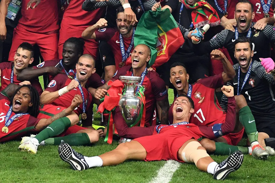 Portugal se proclam&oacute; campe&oacute;n de Europa por primera y &uacute;nica vez en su historia, el 10 de julio de 2016 en el estadio Saint Denis EFE/ARCHIVO/EPA/FEDERICO GAMBARINI