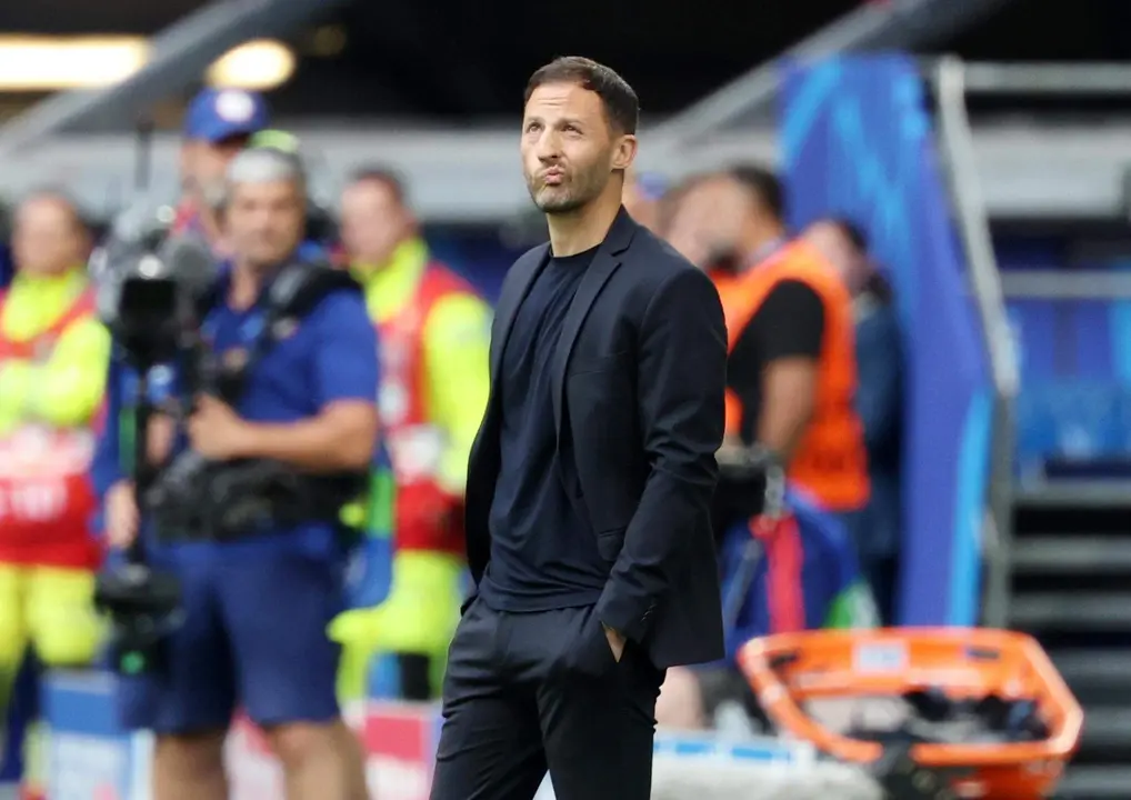 El seleccionador belga Domenico Tedesco durante el partido de la Eurocopa entre Francia y B&eacute;lgica, en Dusseldorf, Alemania. EFE/EPA/FRIEDEMANN VOGEL