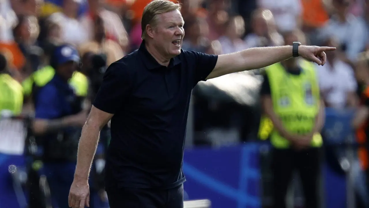 El seleccionador de Pa&iacute;ses Bajos Ronald Koeman durante el partido de la Eurocopa del grupo D se equipo contra Austria, en Berl&iacute;n, Alemania. EFE/EPA/ROBERT GHEMENT