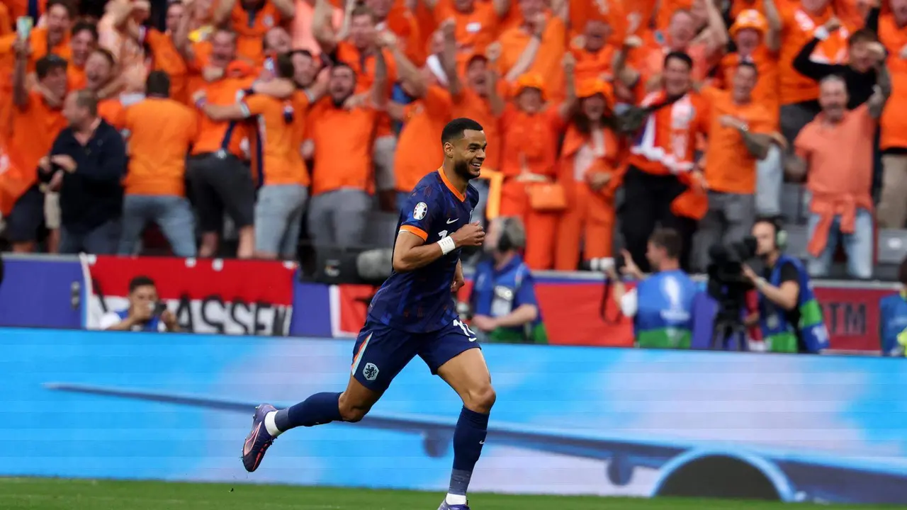 El neerland&eacute;s Cody Gakpo celebra el 1-0 durante el partido de la Eurocopa 2024 que han jugado Ruman&iacute;a y Pa&iacute;ses Bajos en M&uacute;nich, Alemania. EFE/EPA/FRIEDEMANN VOGEL