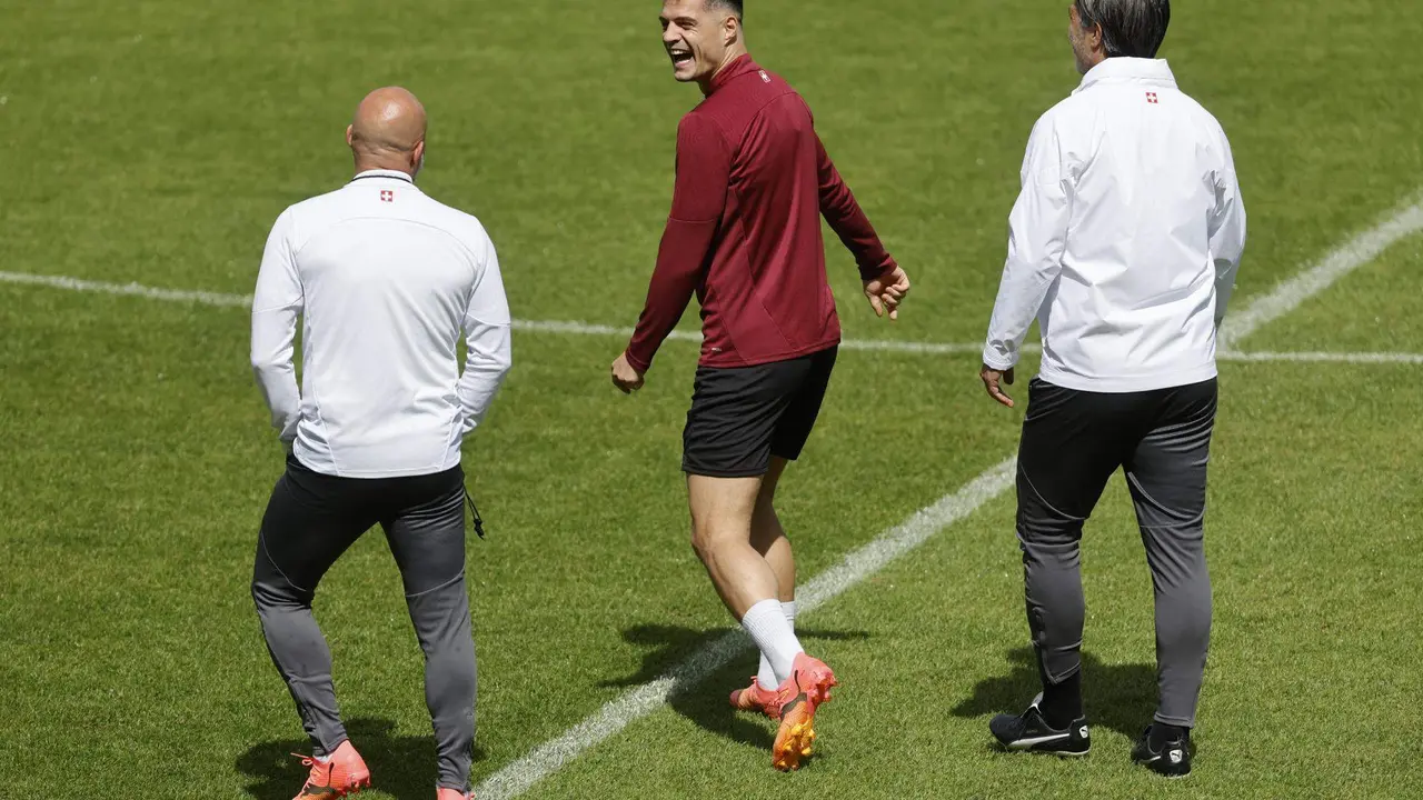 Murat Yakin, seleccionador de Suiza. EFE/EPA/PETER KLAUNZER
