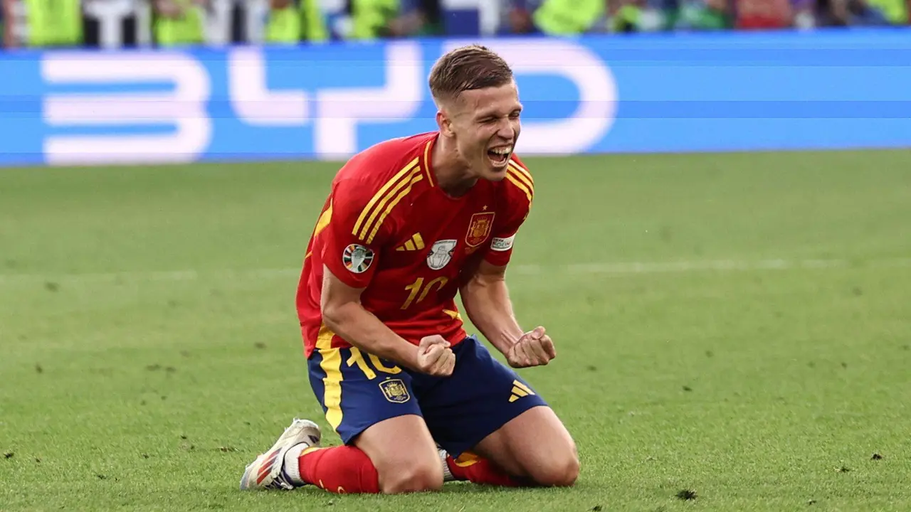Dani Olmo durante el partido de cuartos de la Eurocopa 2024 entre Espa&ntilde;a y Alemania en Stuttgart, AlemaniaEFE/EPA/ANNA SZILAGYI